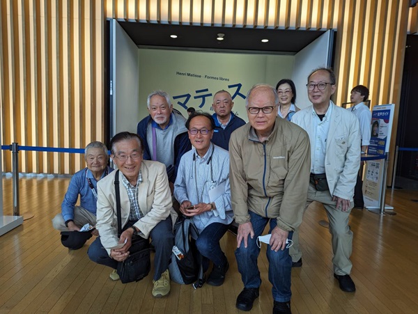 ご参加の皆様(展示入り口で撮影) ご参加の皆様(展示入り口で撮影)