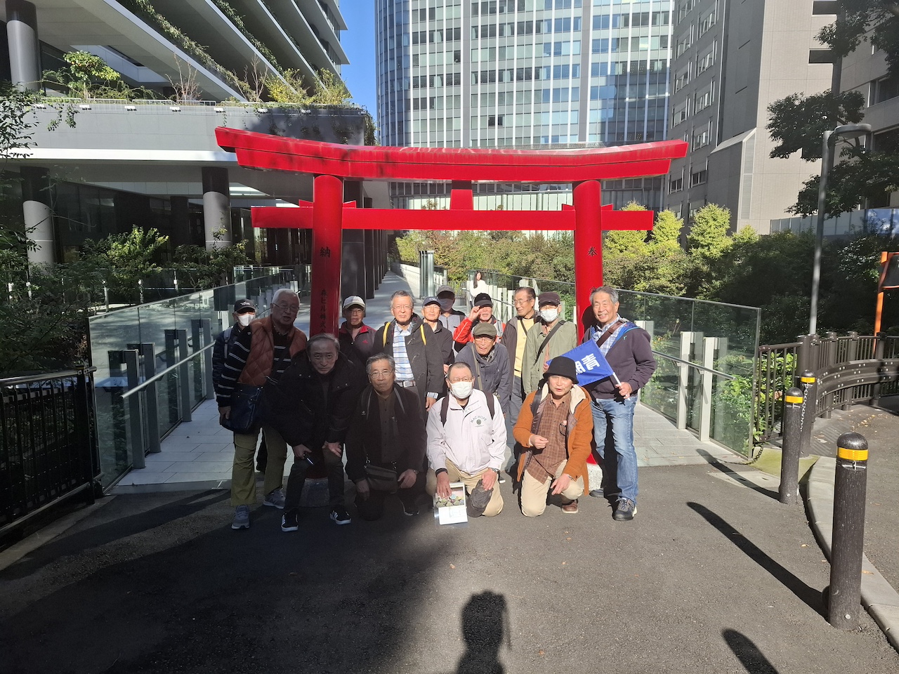 虎ノ門ヒルズバックに愛宕神社前で